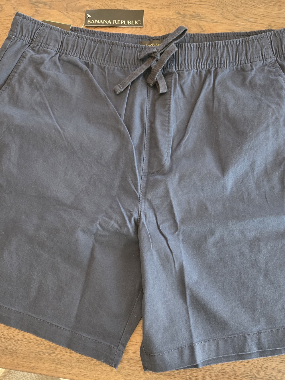 Banana Republic Men's Navy Drawstring Athletic Shorts, NEW WITH TAGS